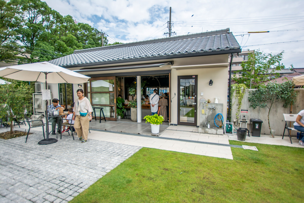 切花栽培農家が営むガーデンカフェ“La clema（ラ クレマ）”